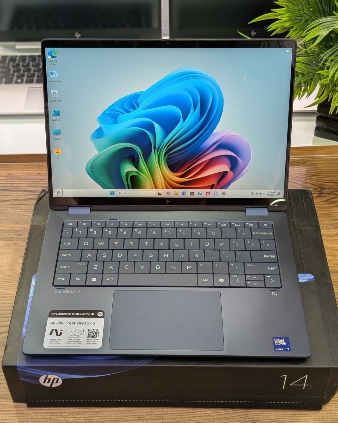 HP OmniBook X Flip 14 Intel Core Ultra 7 256V 16GB 1TB SSD - Image 3