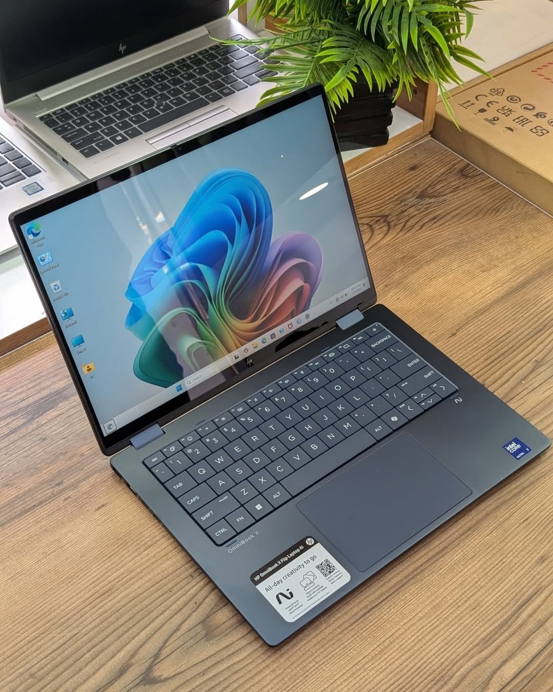 HP OmniBook X Flip 14 Intel Core Ultra 7 256V 16GB 1TB SSD